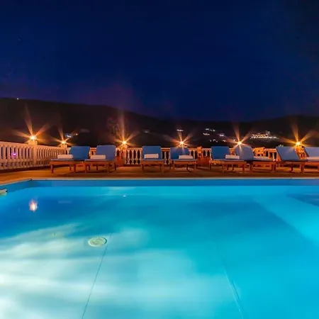 Luxury 3 - Goro, Pool, Parking And *