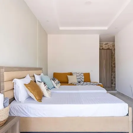 Apartment Luxury 3 - Goro, Pool, Parking And