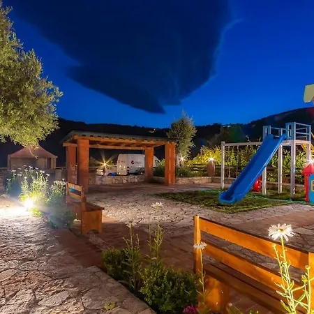 Apartmán Luxury 3 - Goro, Pool, Parking And *