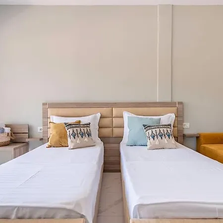 Luxury 3 - Goro, Pool, Parking And *