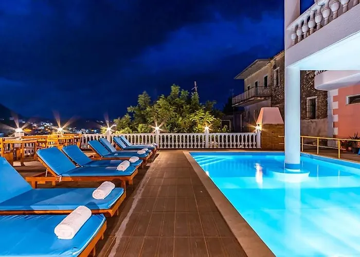 Luxury 3 - Goro, Pool, Parking And Lägenhet *