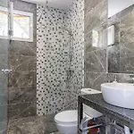 Luxury 3 - Goro, Pool, Parking And * Himara