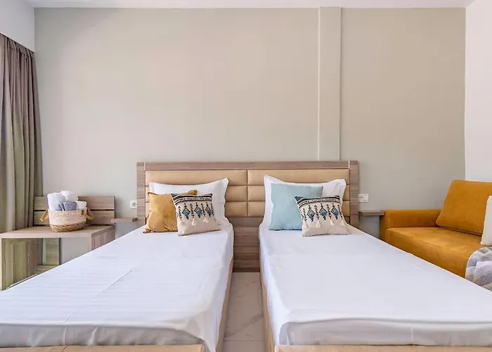 Luxury 3 - Goro, Pool, Parking And *